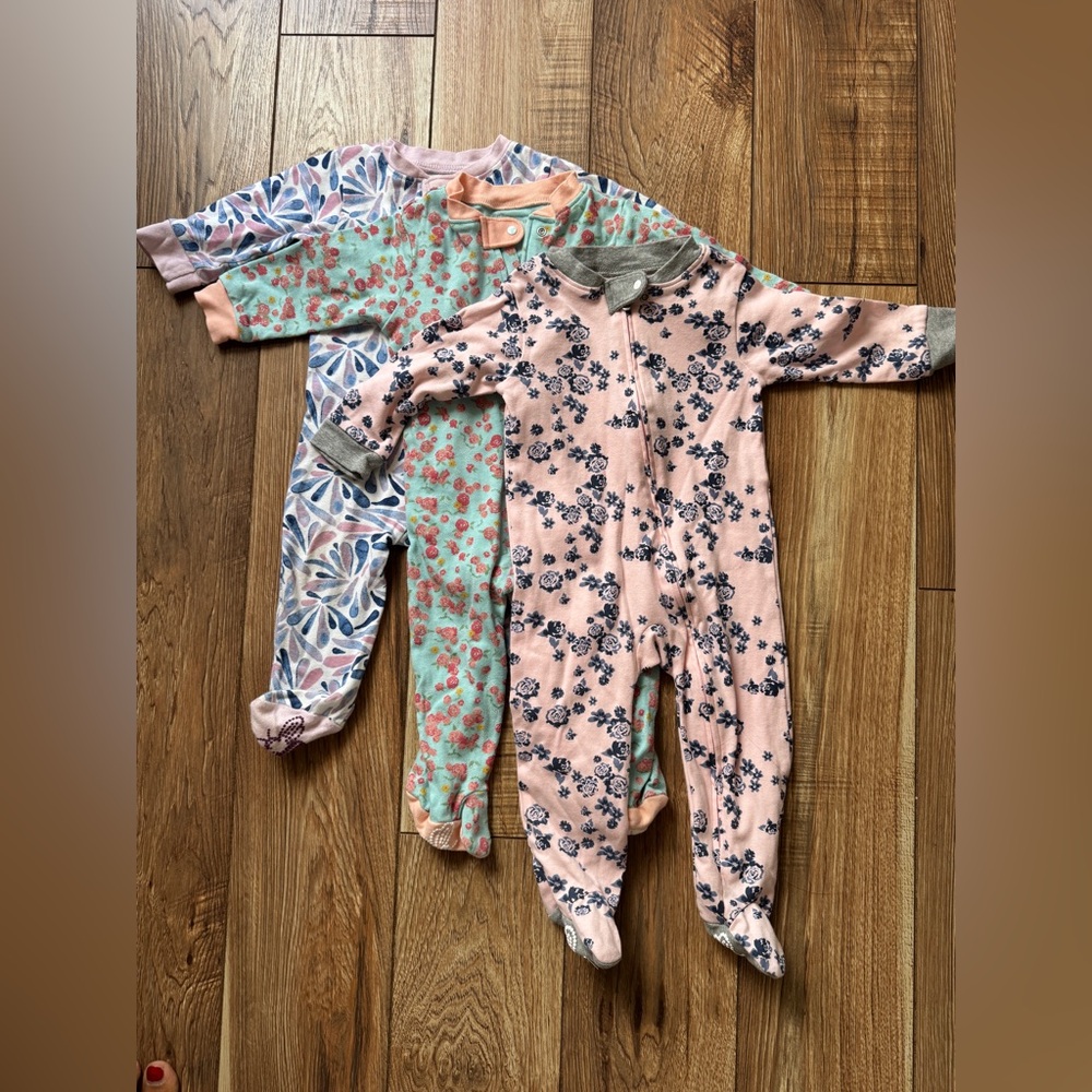 Burt's Bees Baby (lot of 3 footed pajamas) 6-9 months